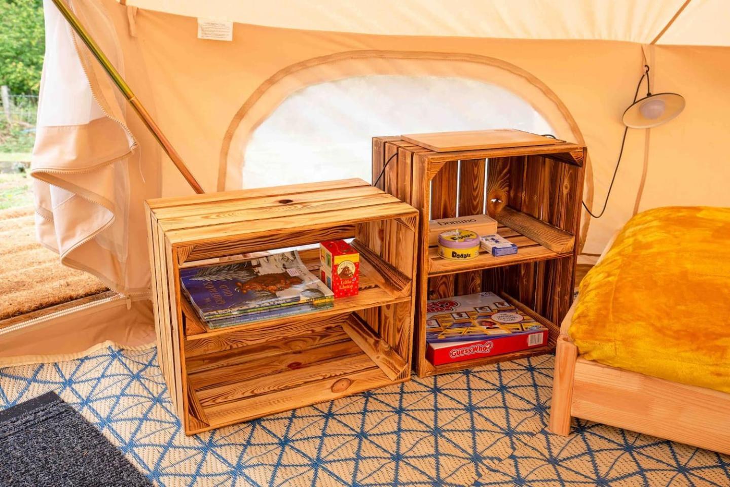 Roaches Retreat Family Glampsite, Rocky Reach Bell Tent With Outdoor Adventures And Campfire Nights Upper Hulme Exterior photo